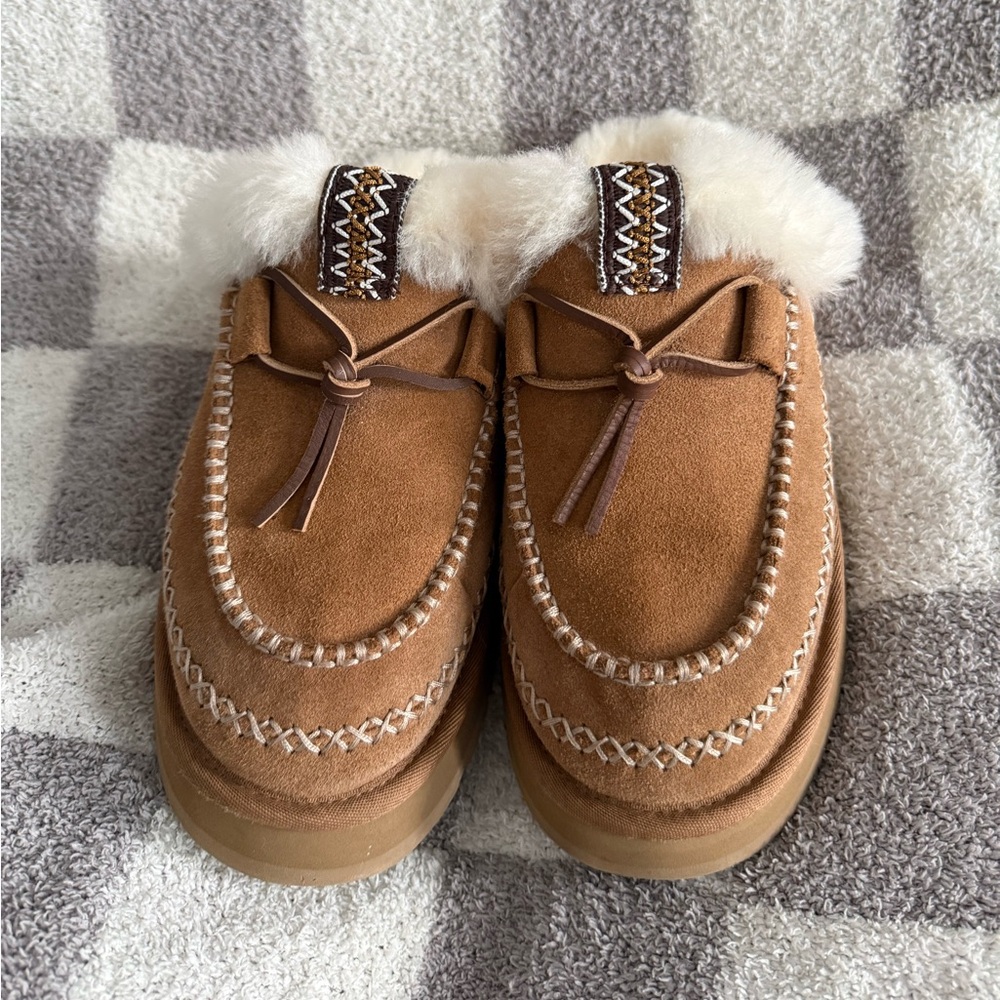 UGG Women's Disquette Alpine